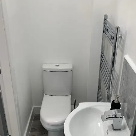 Guest house Kunda House Galton Bridge Birmingham
